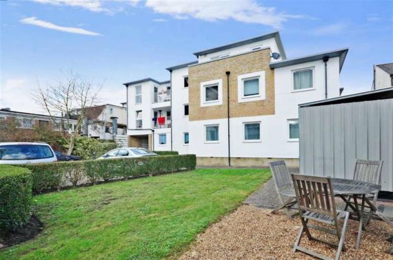 2 Bedroom Apartment